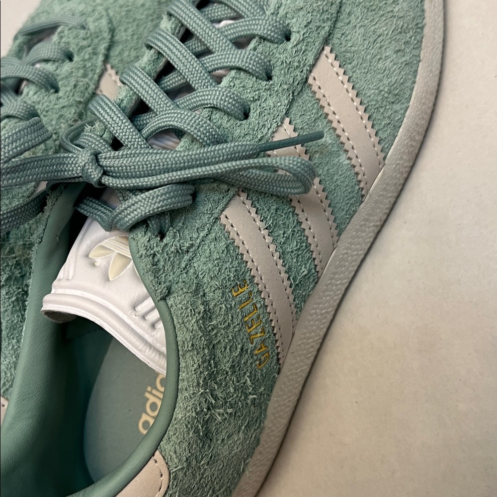 ADIDAS GAZELLE SNEAKERS HAZY GREEN WOMENS 6.5 - Picture 12 of 12